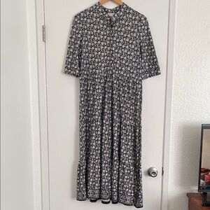 Max Studio Black and White Floral Midi Dress